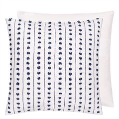 Indigo Tufted Decorative Pillow 