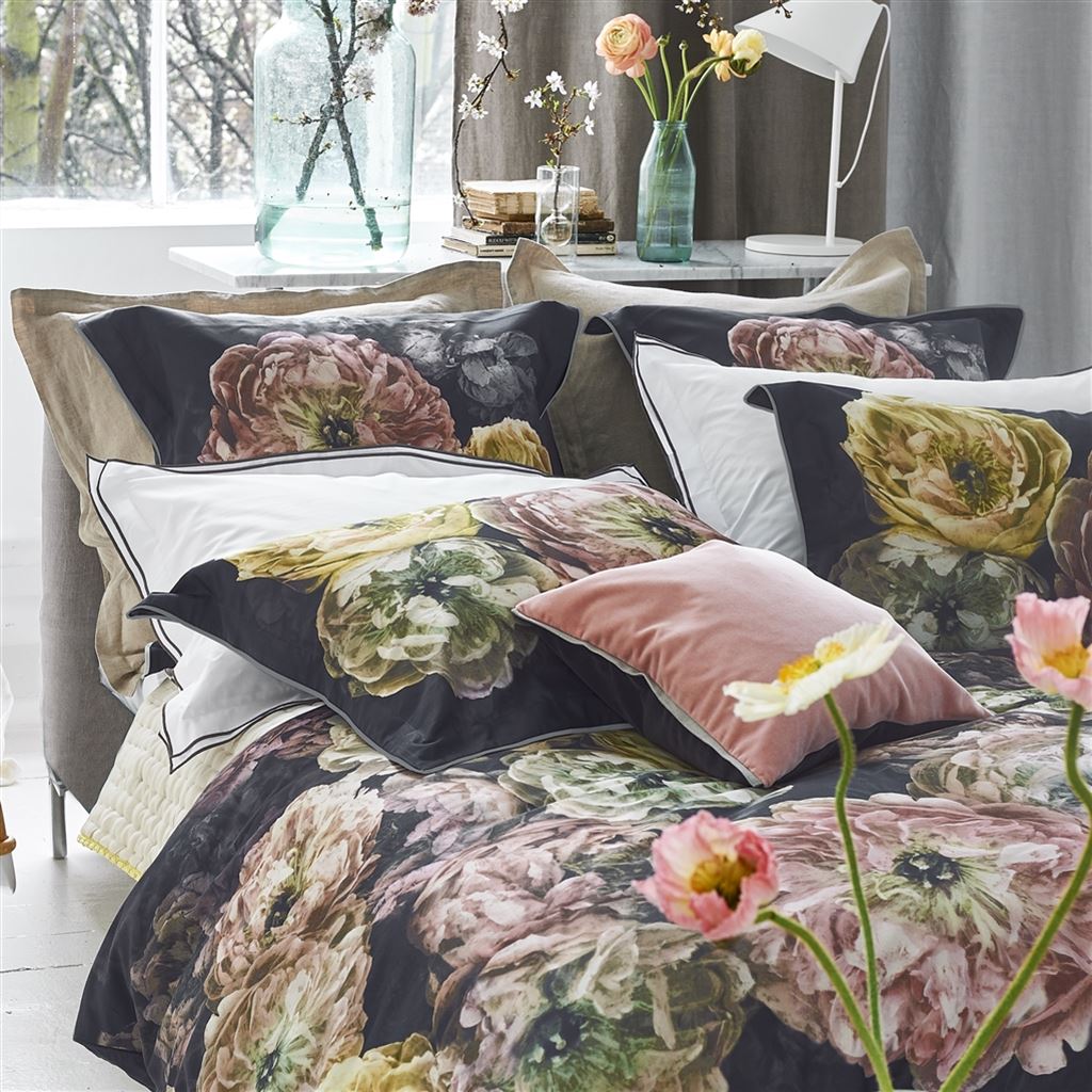 Le Poeme De Fleurs Midnight Bed Linen