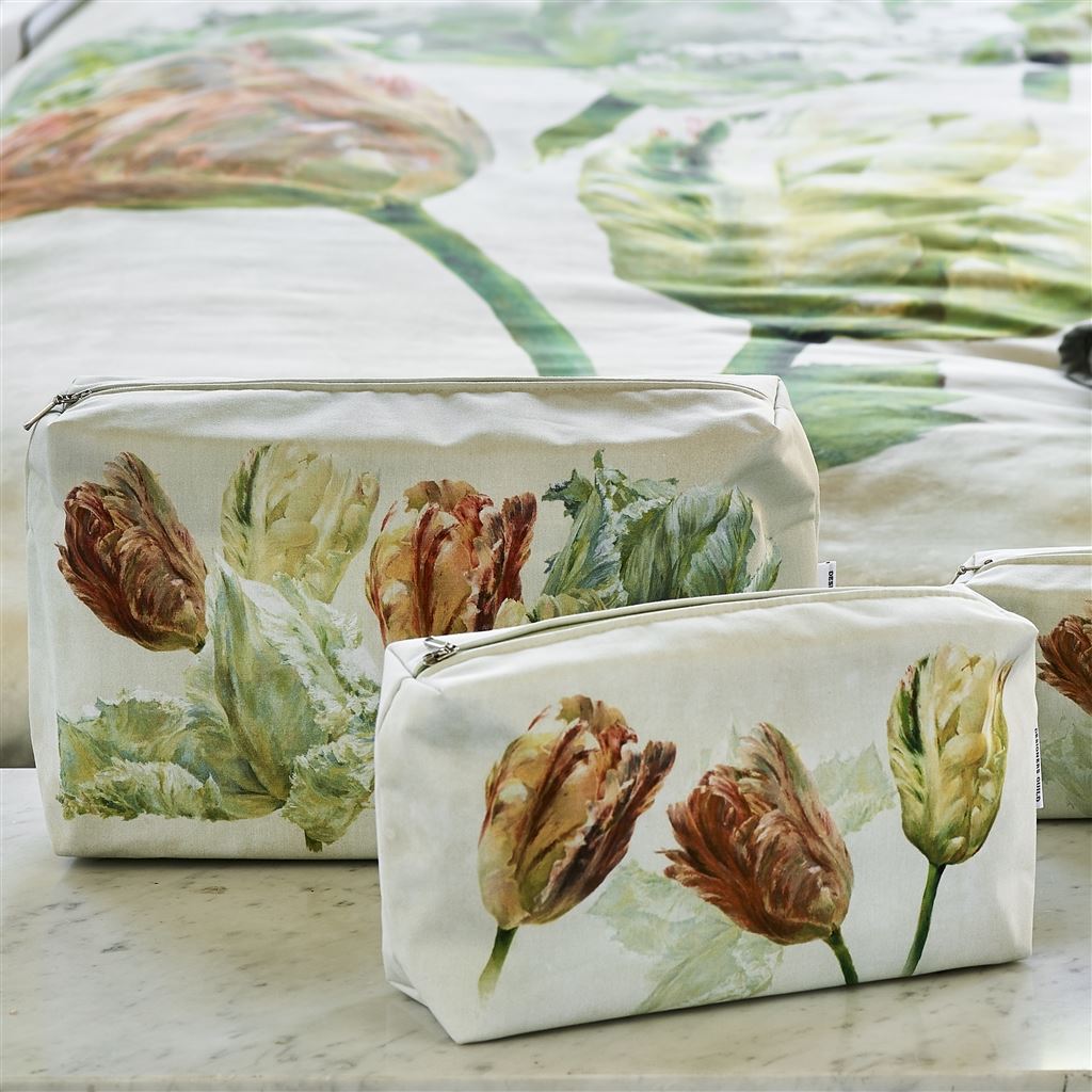 Spring Tulip Buttermilk Medium Toiletry Bag 