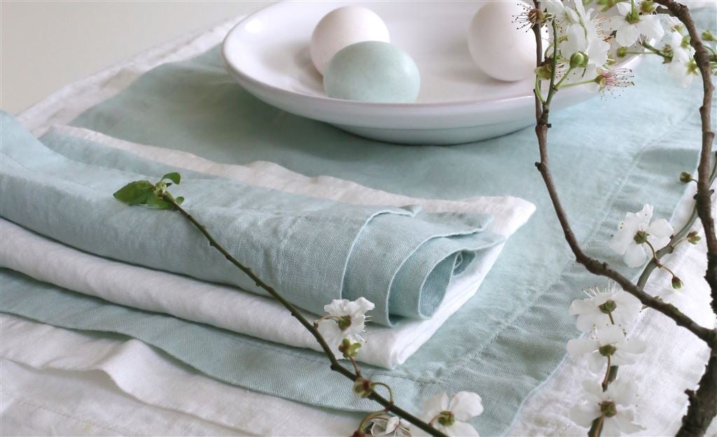 Easter table decor ideas                                              