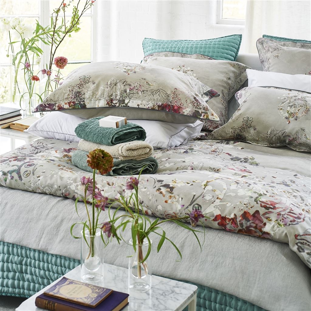 Osaria Dove Bedding