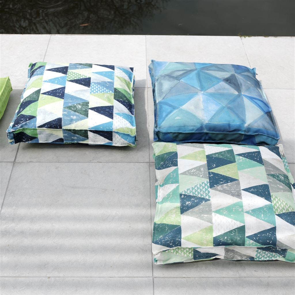 Outdoor Biscayne Cobalt Decorative Pillow