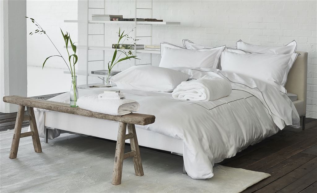 PLAIN BEDDING