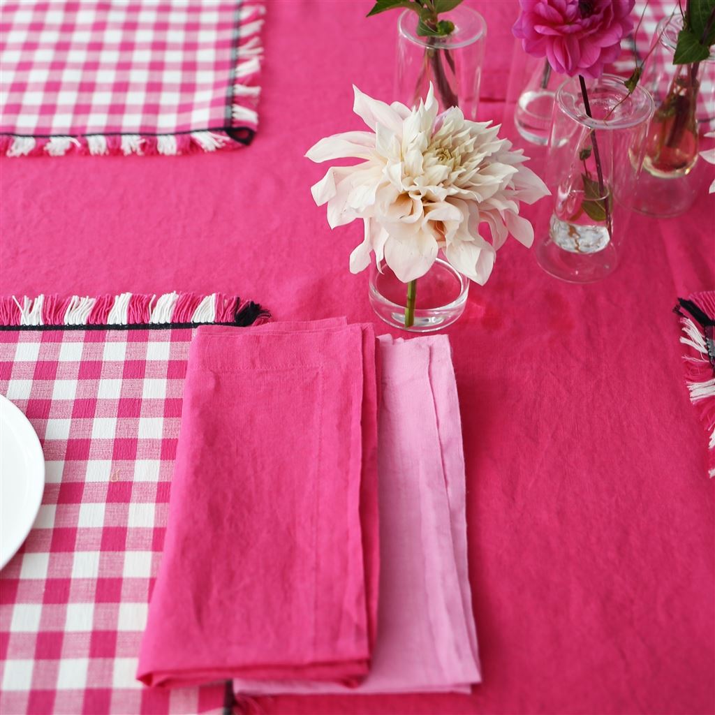 Lario Fuchsia Linen Table Cloth, Runner, Placemats & Napkins 