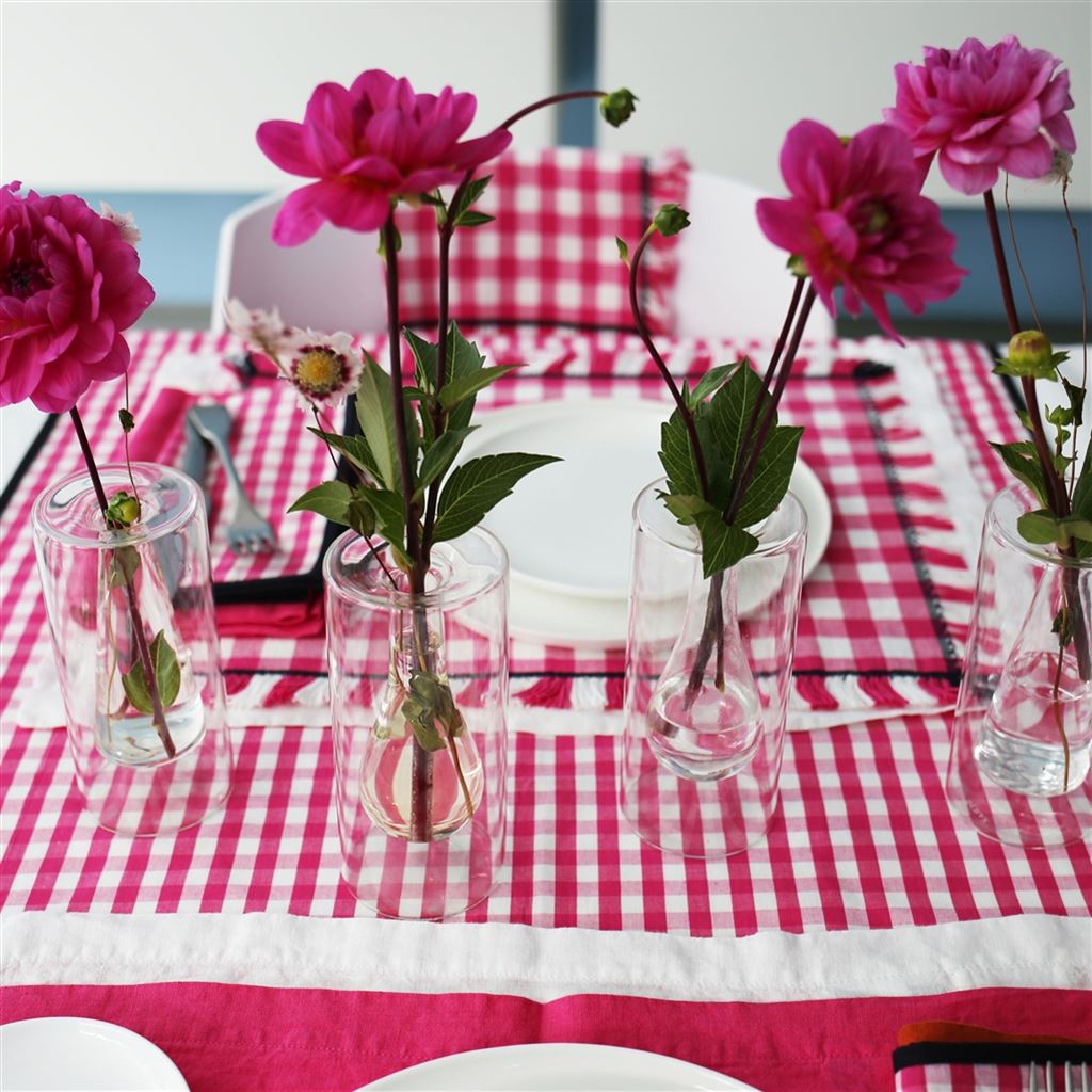 Saliya Fuchsia Runner, Placemats & Napkins 