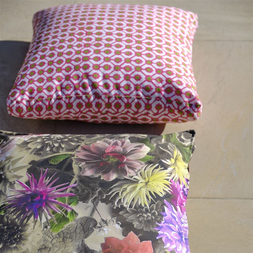 Outdoor Jaal Fuchsia Box Cushion 