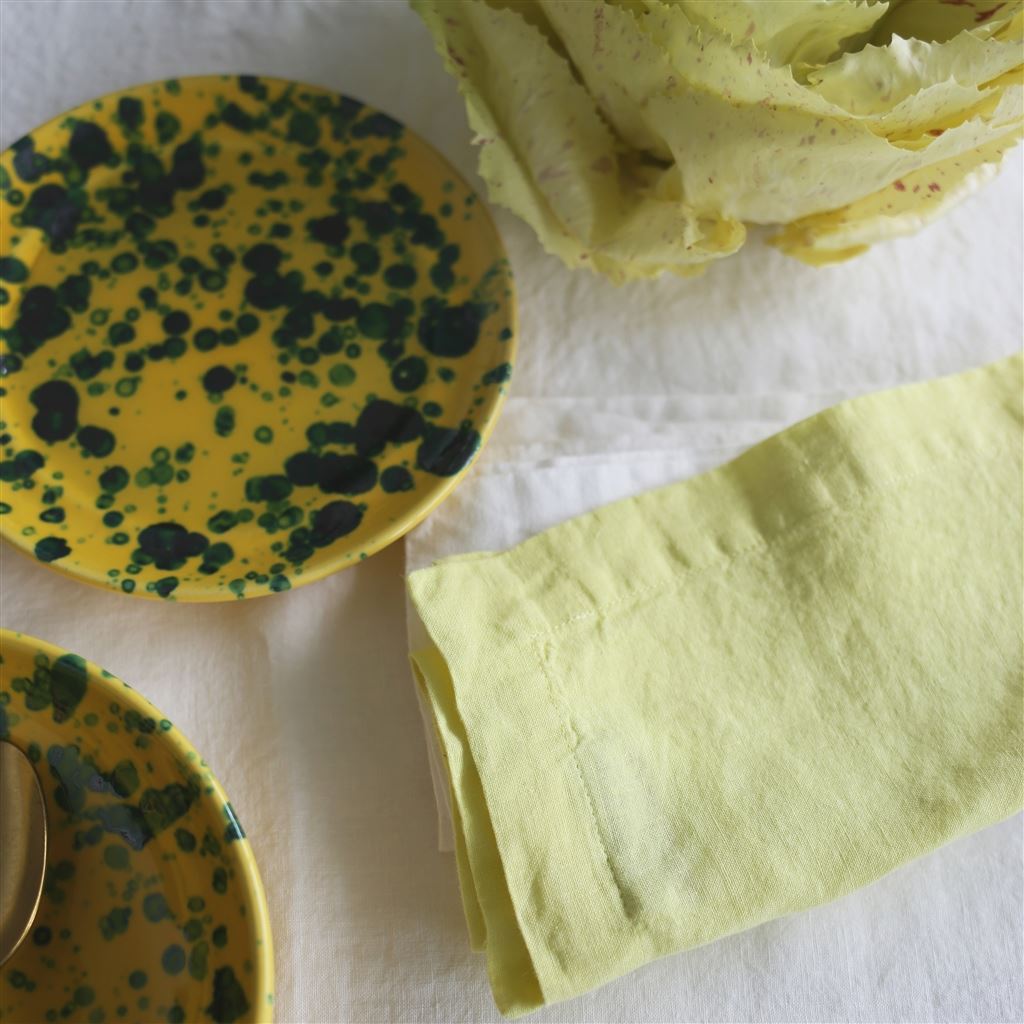 Lario Lemongrass Linen Placemats & Napkins