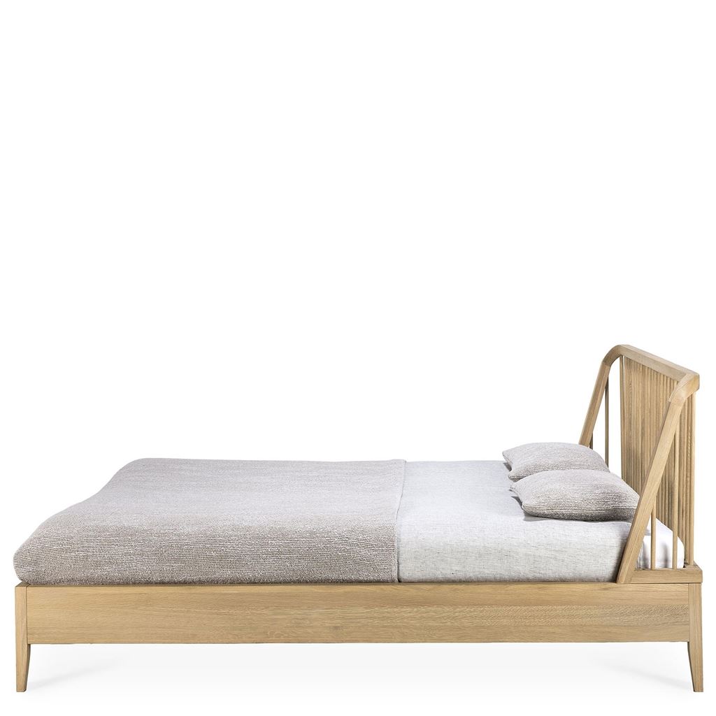 Oak King Size Spindle Bed