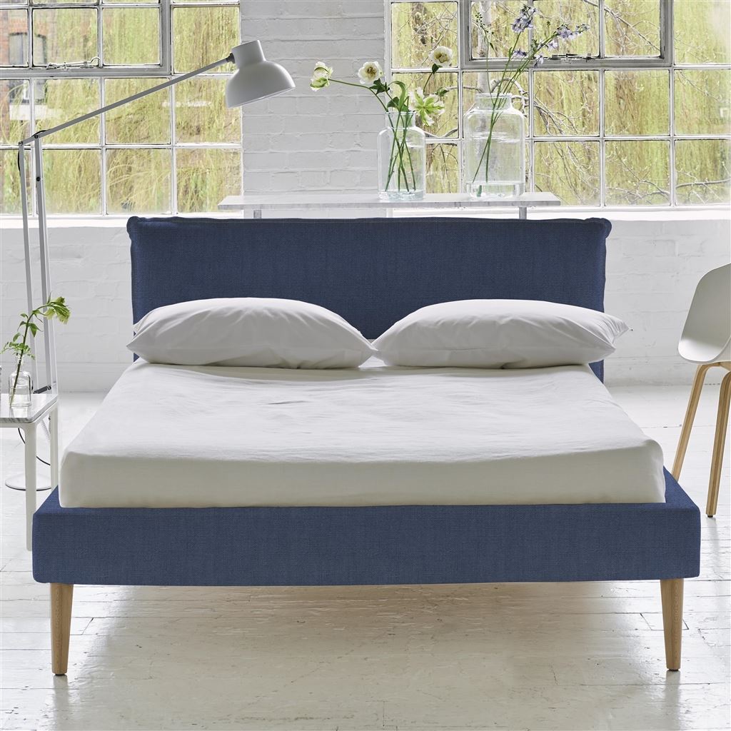 Pillow Low Bed - Double - Brera Lino Marine - Beech Leg