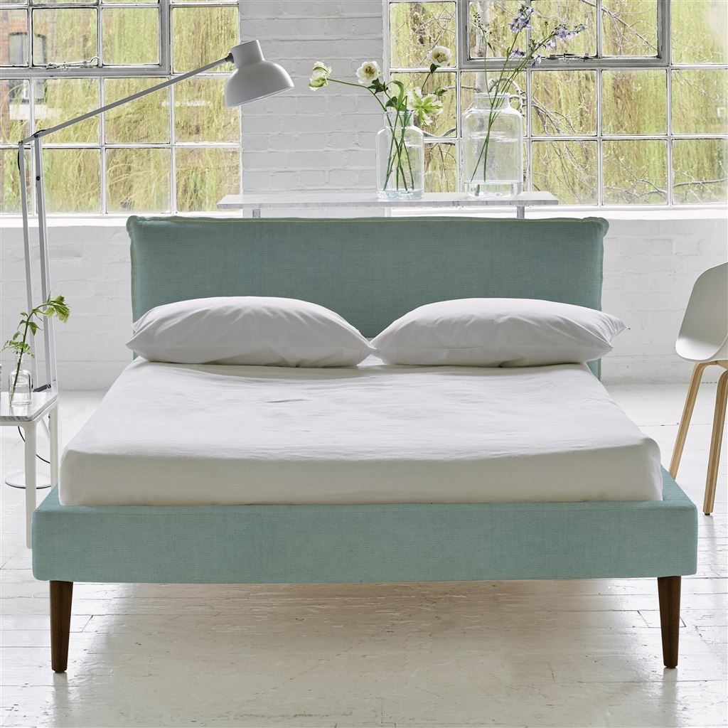 Pillow Low Bed - Double - Brera Lino Celadon - Walnut Leg