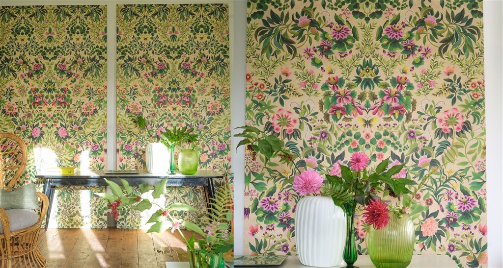 DAMASK WALLPAPER