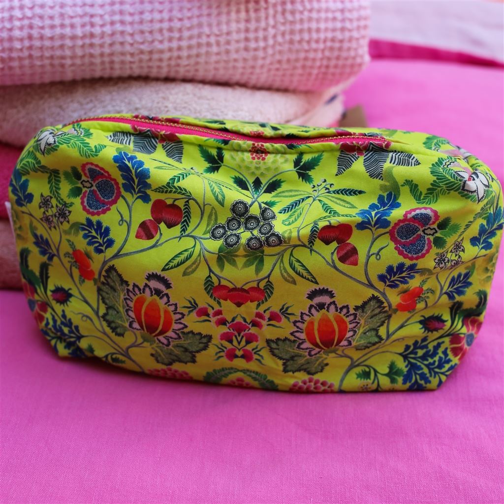 Brocart Decoratif Lime Medium Washbag