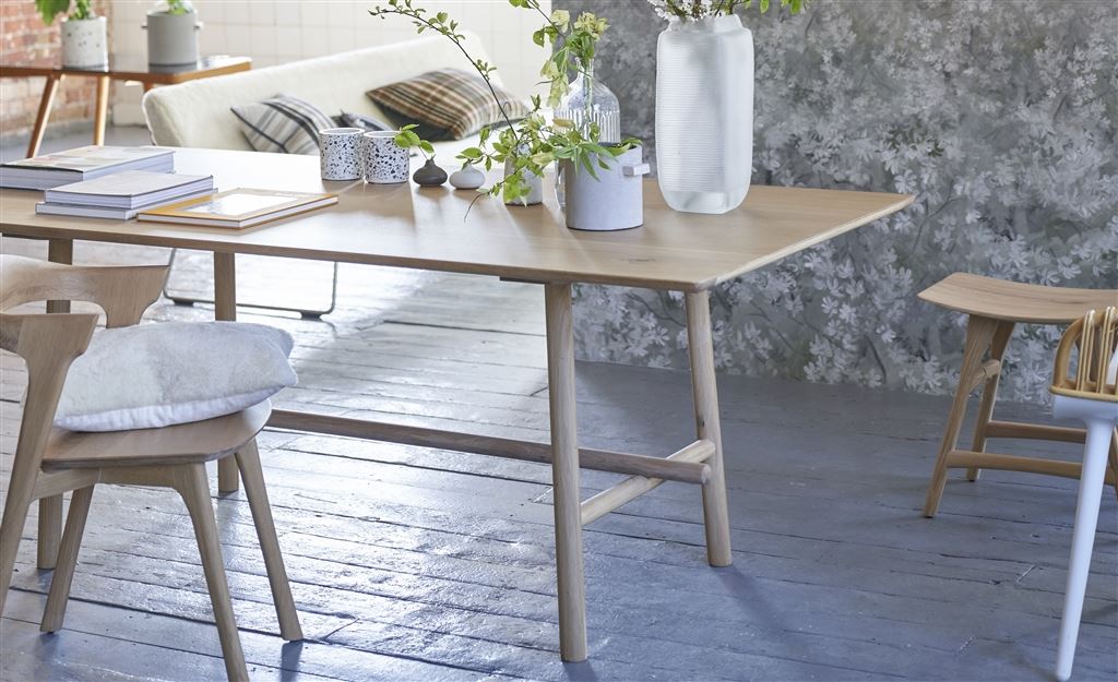 CONTEMPORARY FURNITURE 