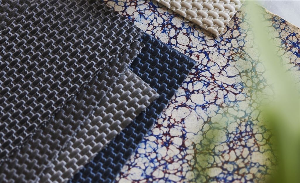 FLAME RETARDANT CONTRACT FABRICS