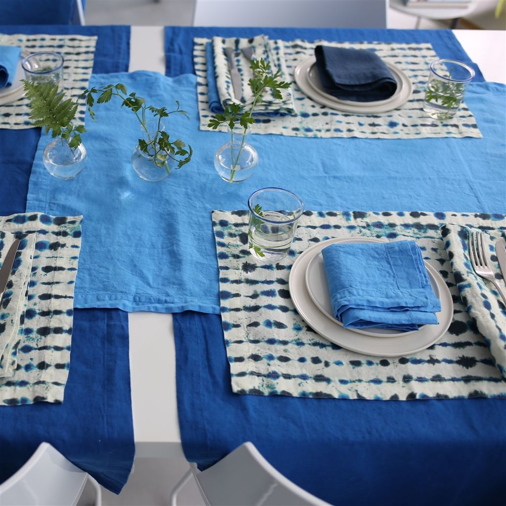 Lario Delft Linen Table Cloth, Runner, Placemats & Napkins 