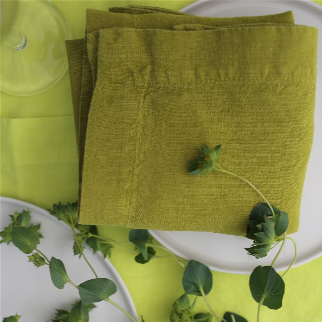 Lario Moss Linen Table Cloth, Runner, Placemats & Napkins 