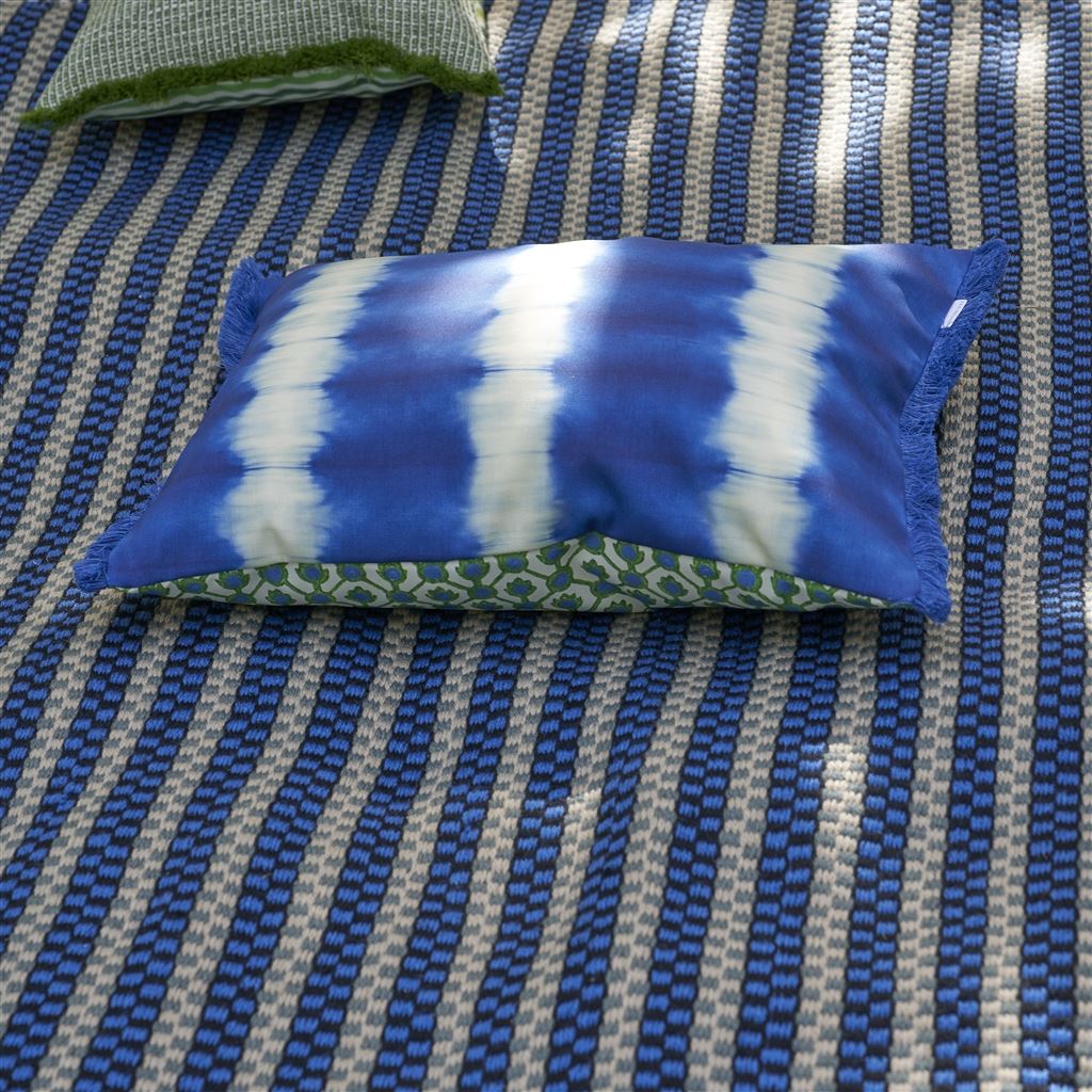 Jaal Emerald Outdoor Decorative Pillow