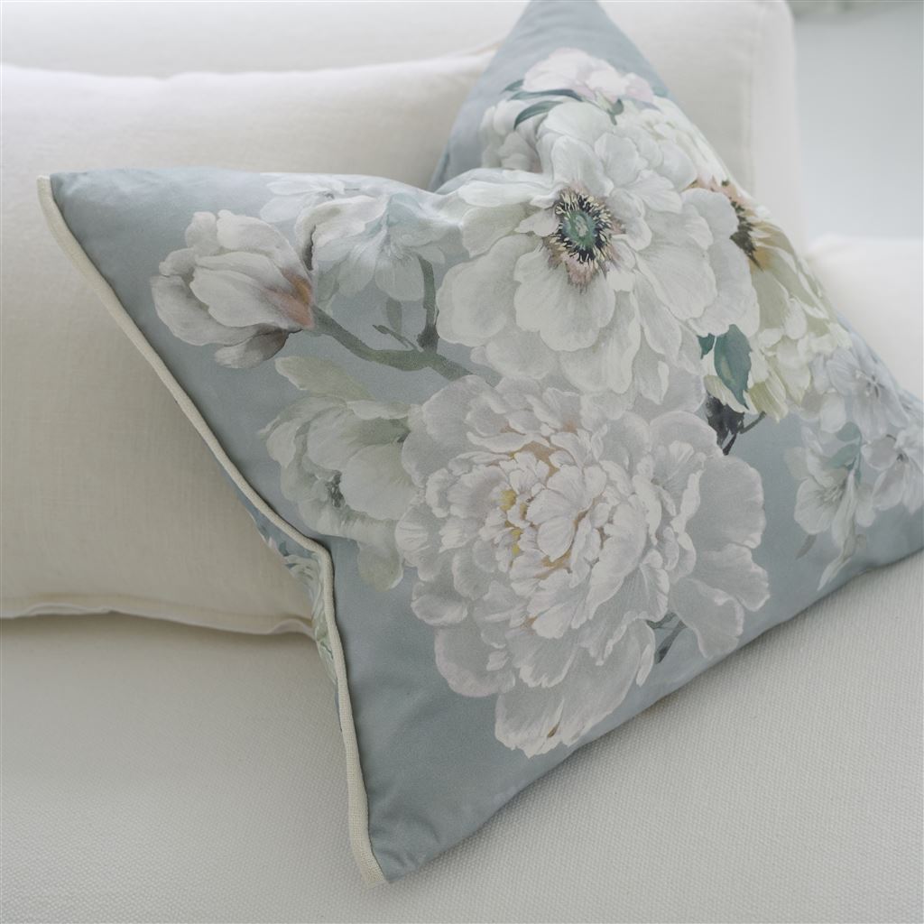 Fleur Blanche Platinum Cotton Cushion