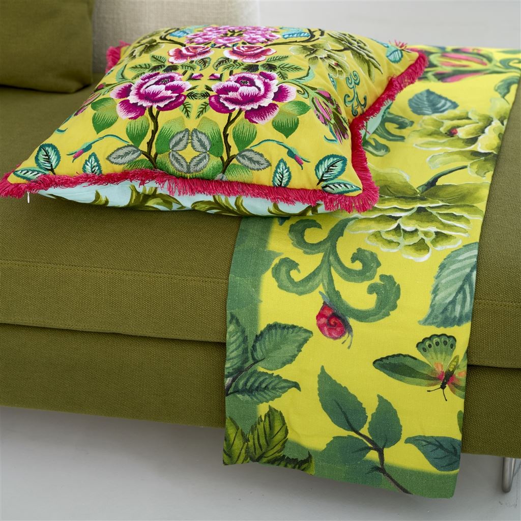 Eleonora Embroidered Alchemilla Cotton Decorative Pillow