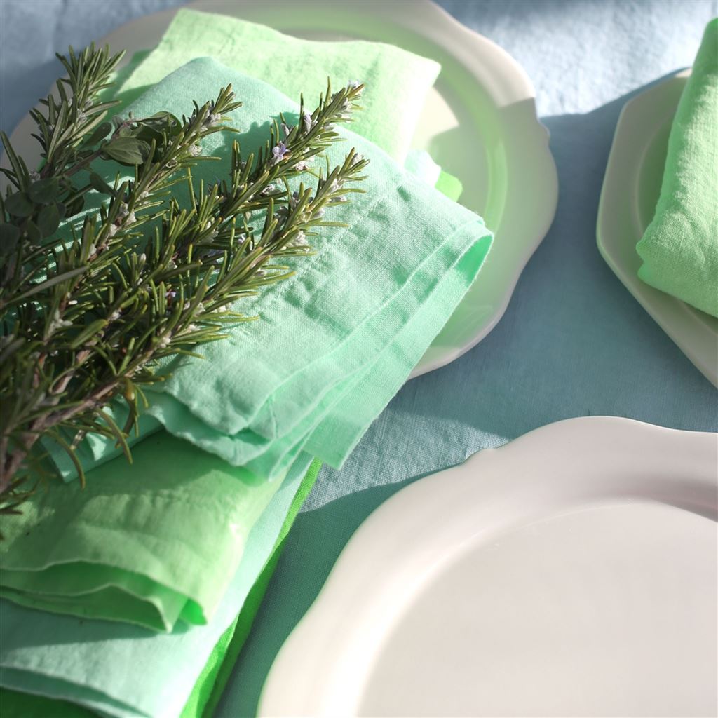 Lario Grass Linen Table Cloth, Runner, Placemats & Napkins