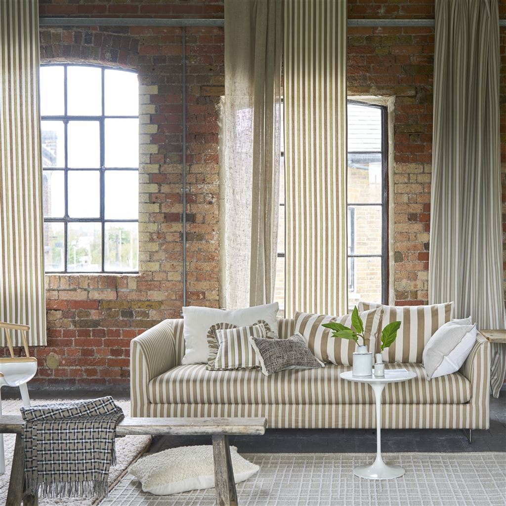 DRESSING YOUR WINDOWS