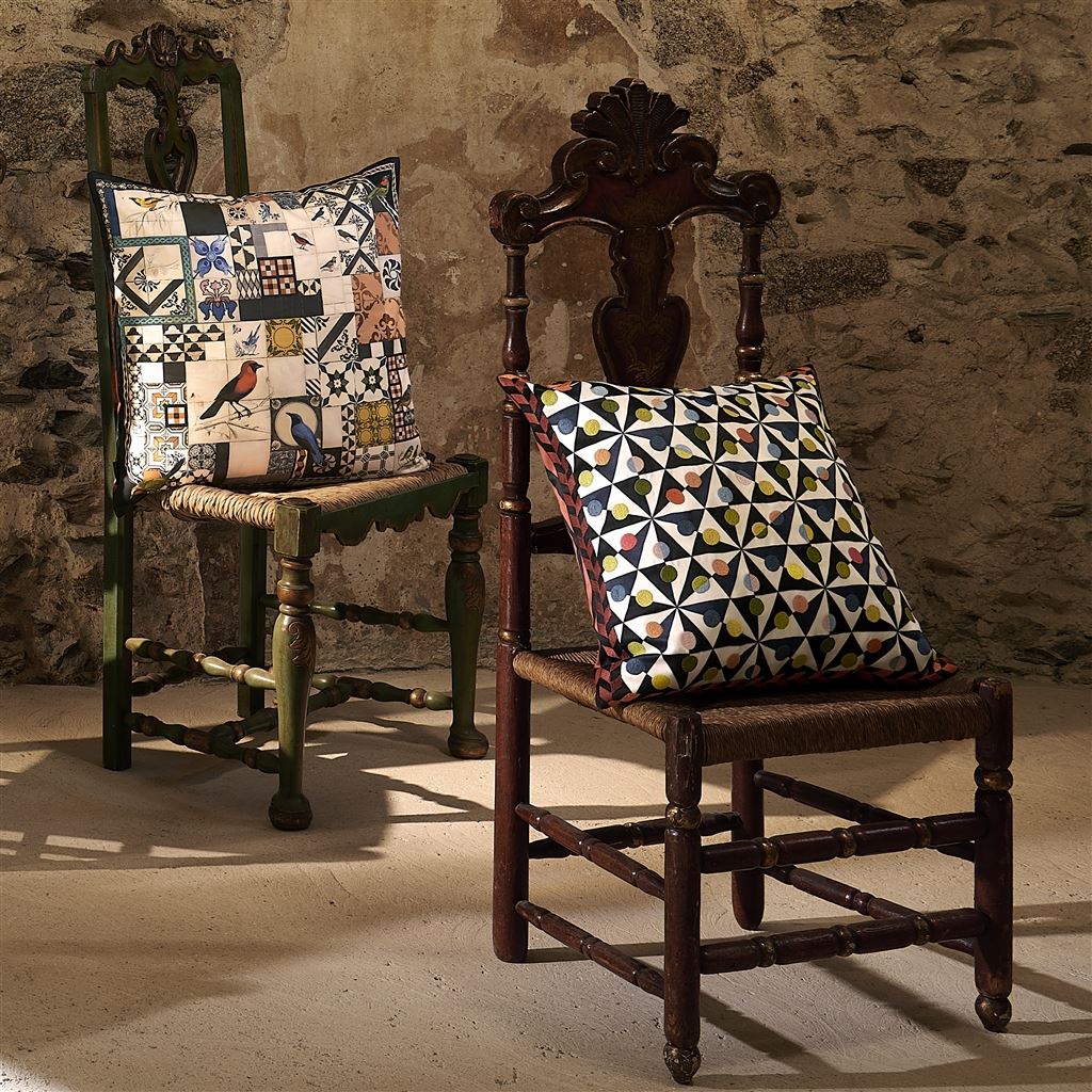 Lisboa Spring Tomate Decorative Pillow 