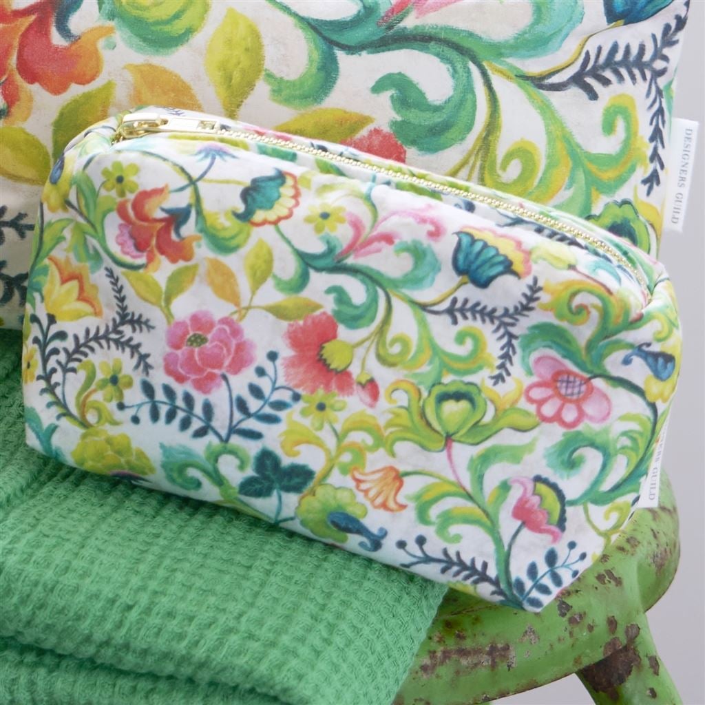 Osier Damassé Fuchsia Large Washbag