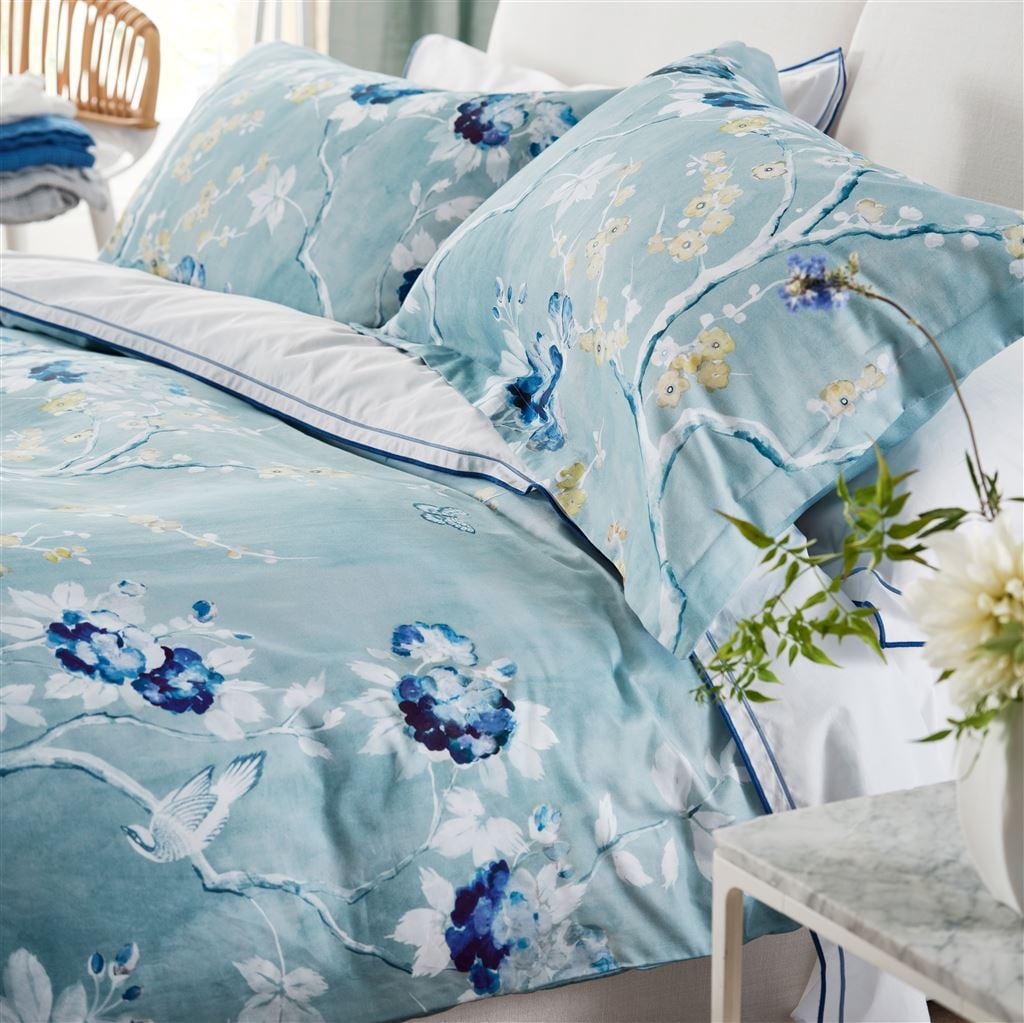 Manohari Delft Blue Bed Linen Set