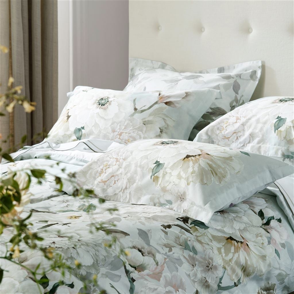 Fleur Blanche Platinum Bed Linen Set