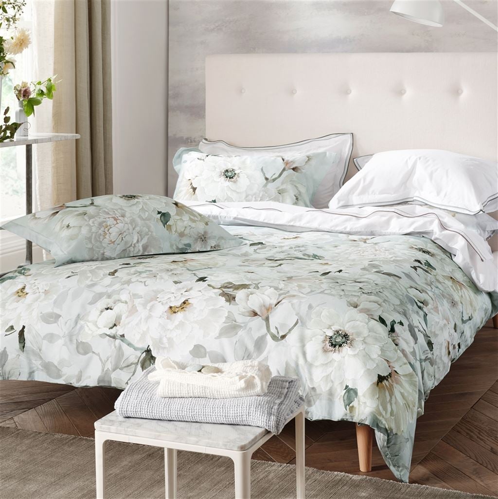 Fleur Blanche Platinum Bed Linen Set