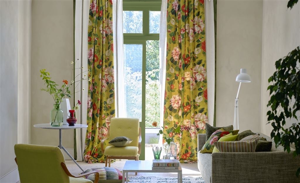 Sale Curtain and Blind Event