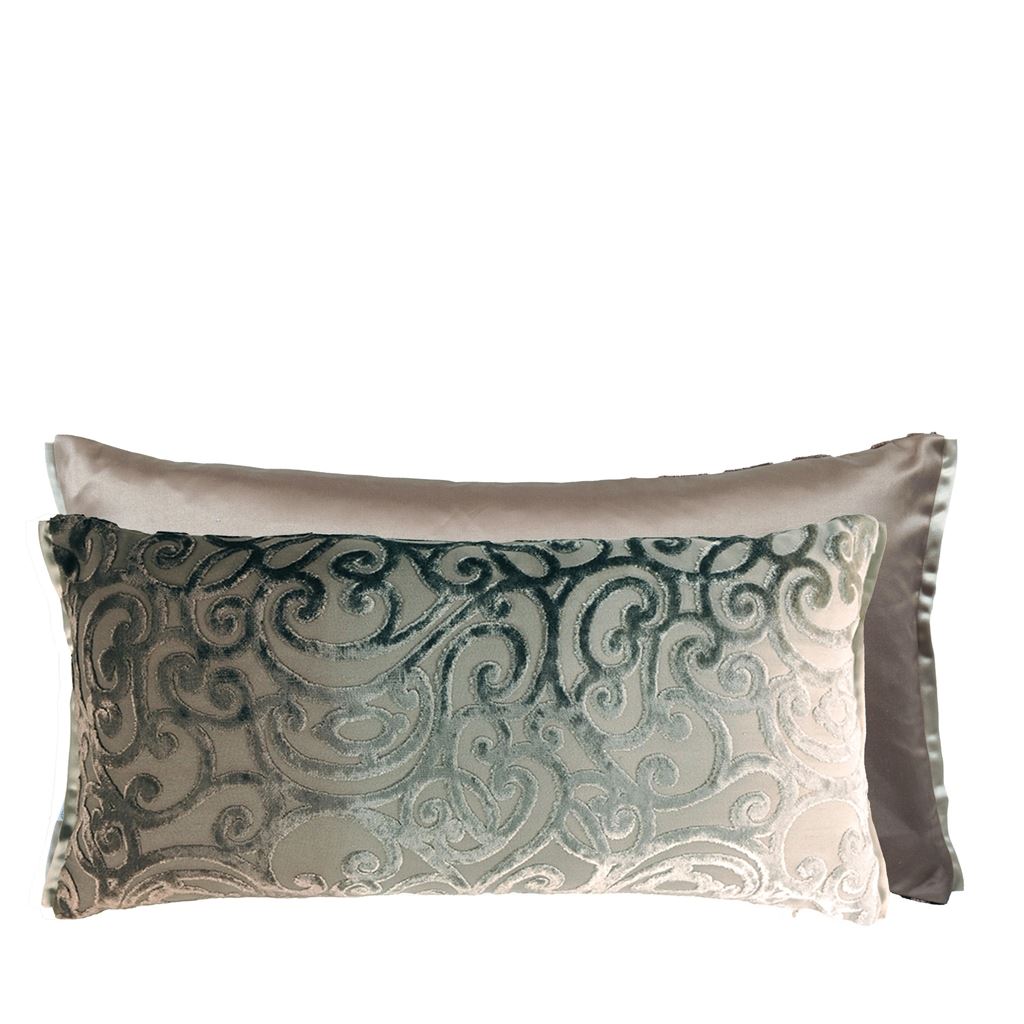 rochester cappuccino cushion