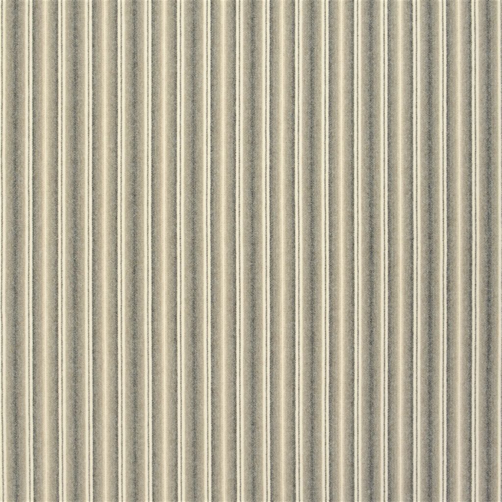 Bryce - Linen Cutting