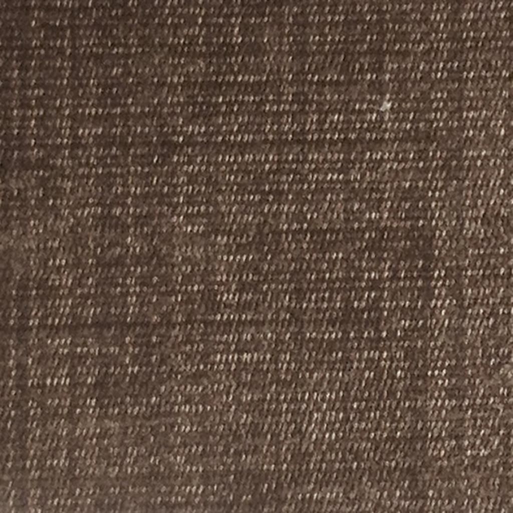 Saskia - Walnut Cutting