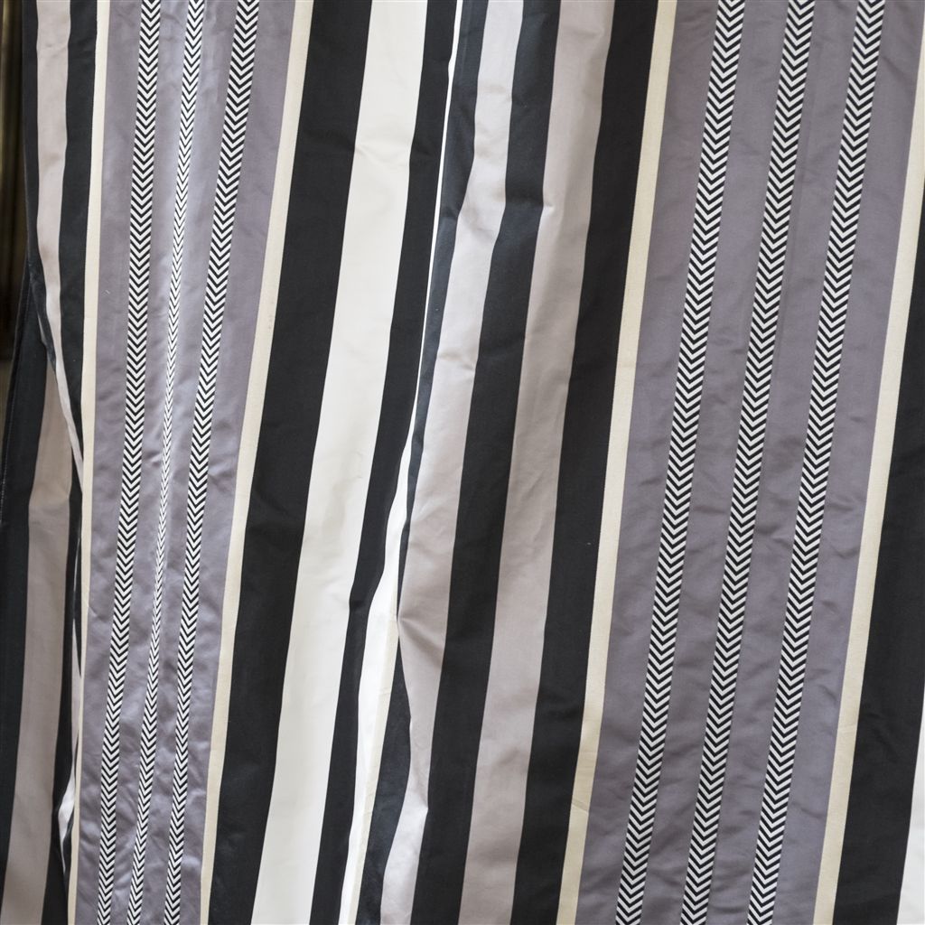 hiranya - noir fabric | Designers Guild