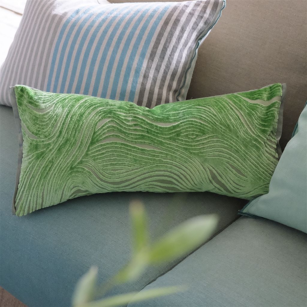 aurelia - grass
