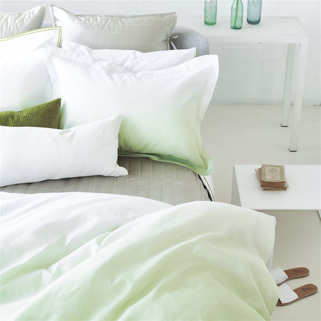 Saraille Moss Bedding