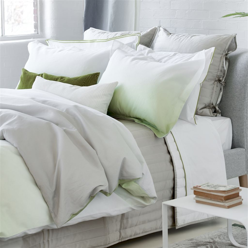 Saraille Moss Bedding