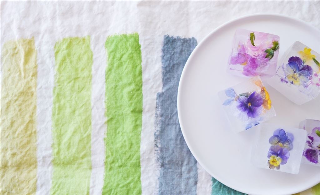 Floral ice cubes