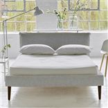 Pillow Low Bed - King  - Brera Lino Graphite - Walnut Leg