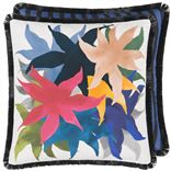 Iris Des Marais Craie Decorative Pillow