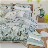 Fleurs Blanche Platinum Bedding