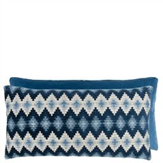 Perzina Midnight Cushion