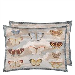 Butterfly Studies Parchment Cuscino