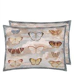 Butterfly Studies Parchment Kissen