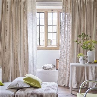 Woven curtain fabrics with decorative texture, dep