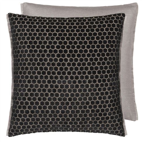 Jabot Noir Velvet Decorative Pillow