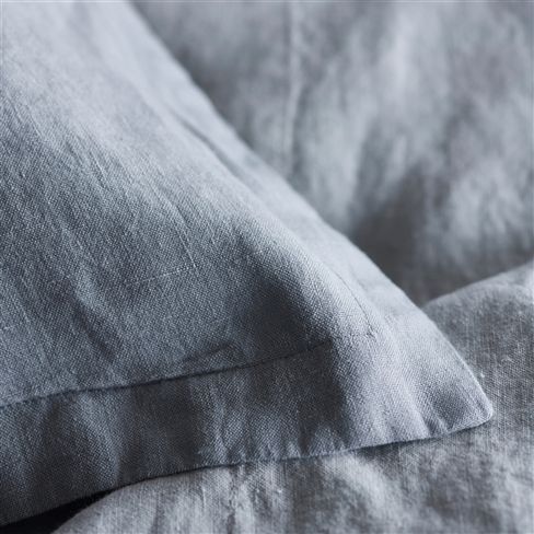Biella Pale Gray & Dove Bedding