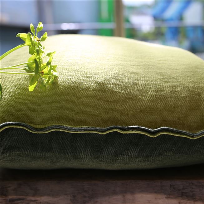 Brera Lino Forest & Alchemilla Linen Decorative Pillow