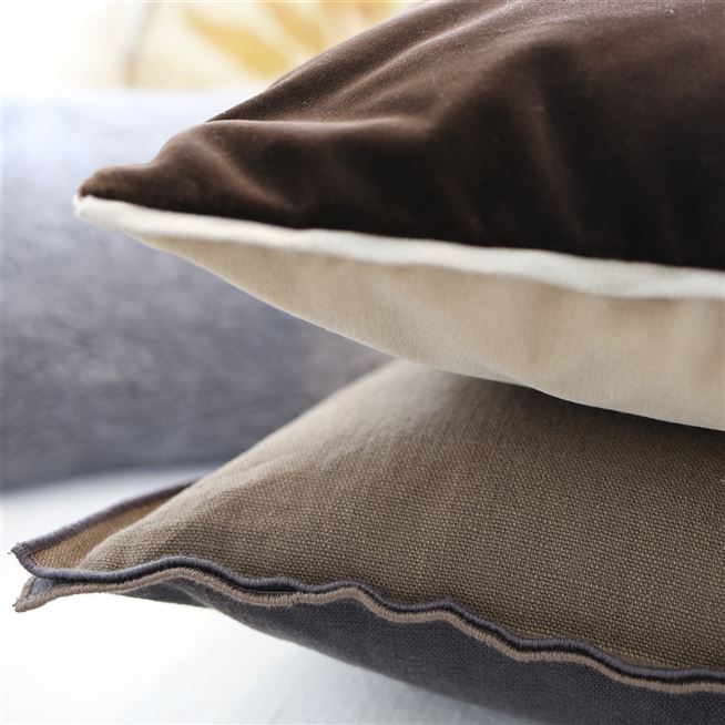 Brera Lino Espresso & Cocoa Linen Decorative Pillow